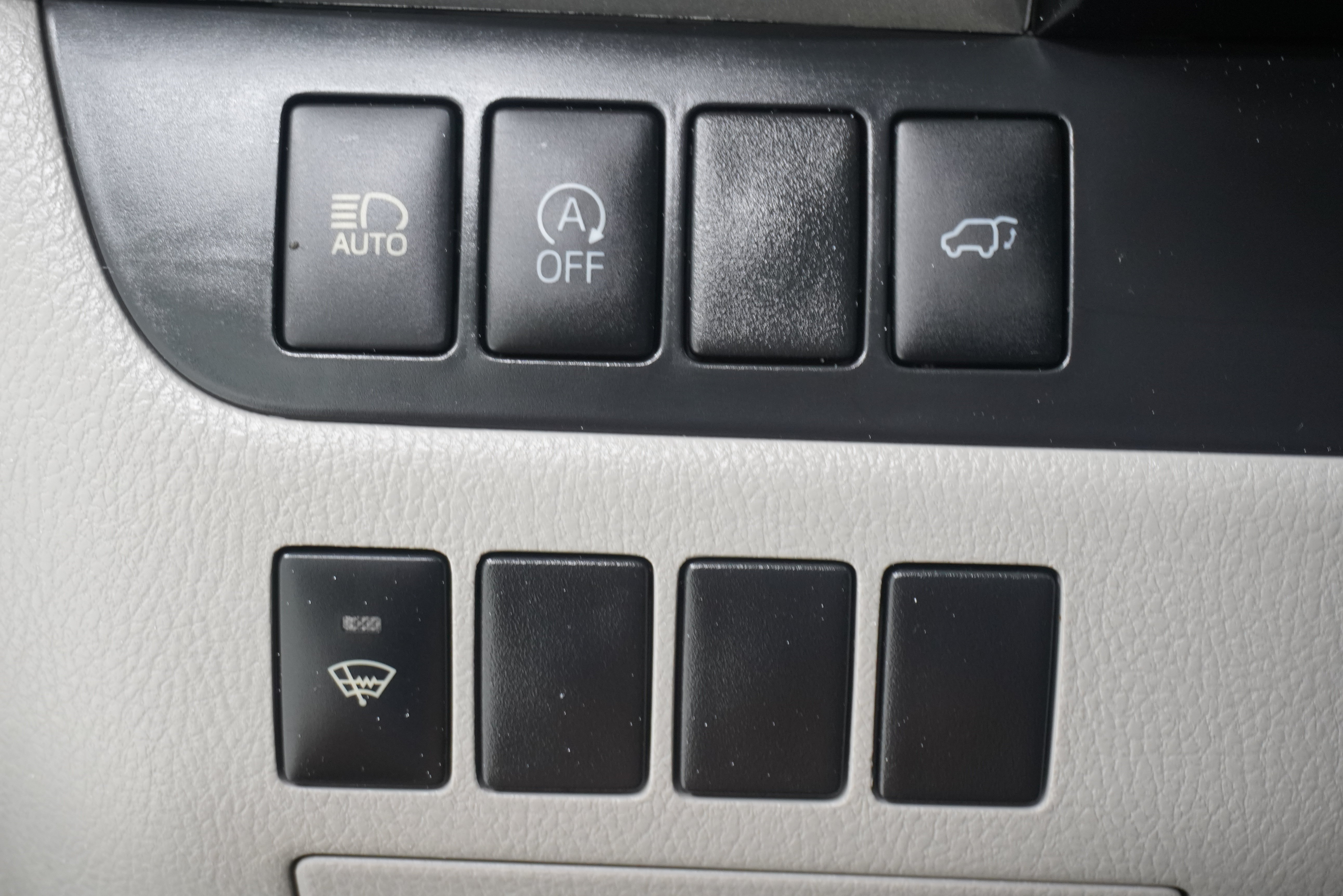 Used 2017 Toyota Highlander XLE FWD image 26