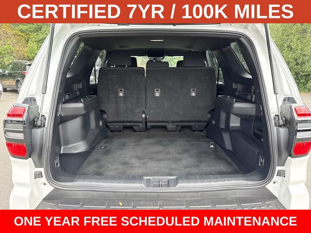 Used 2025 Toyota 4Runner SR5 AWD/4WD image 12