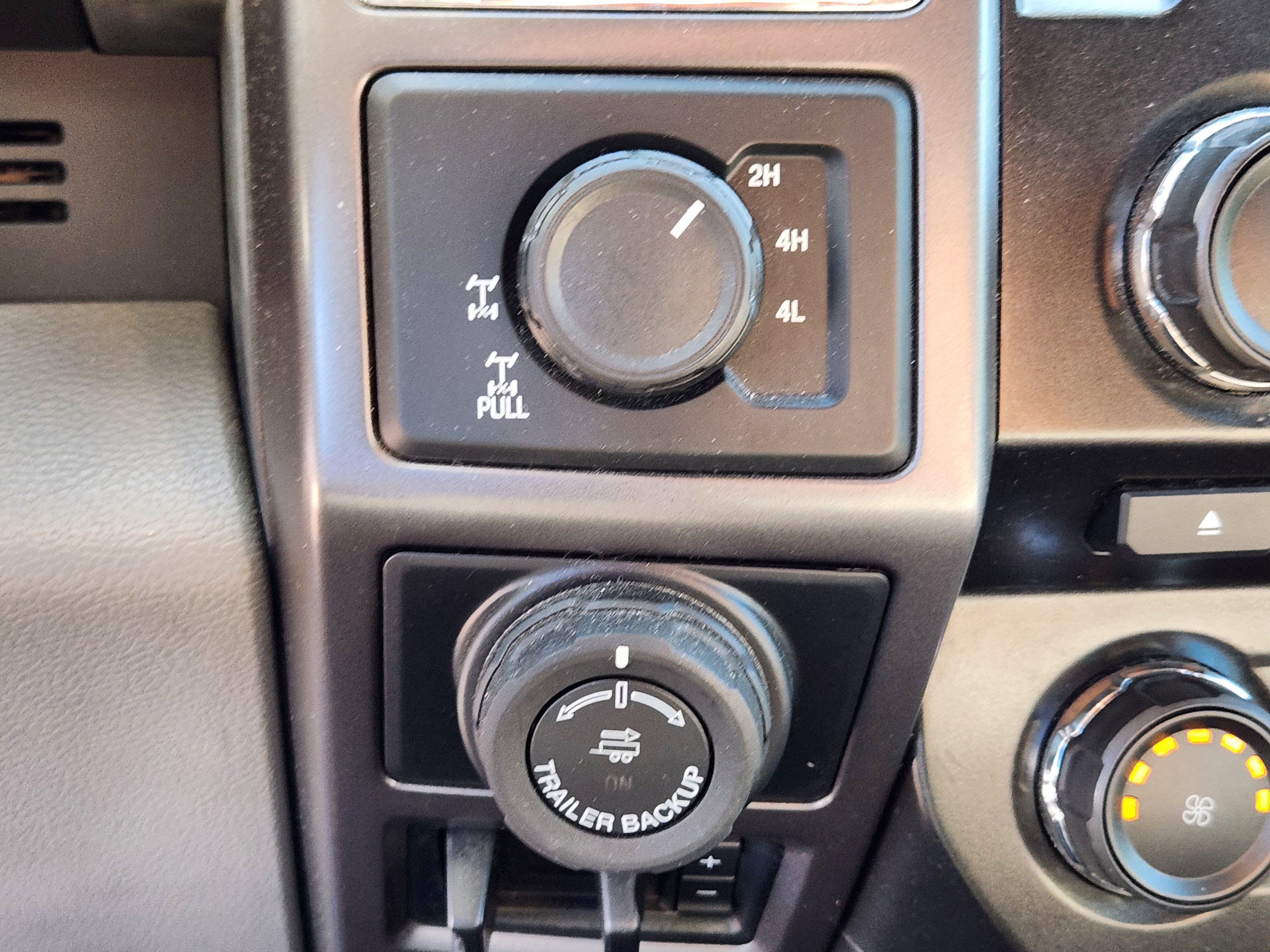 Used 2016 Ford F150 XLT w/ Equipment Group 302A Luxury AWD/4WD image 22