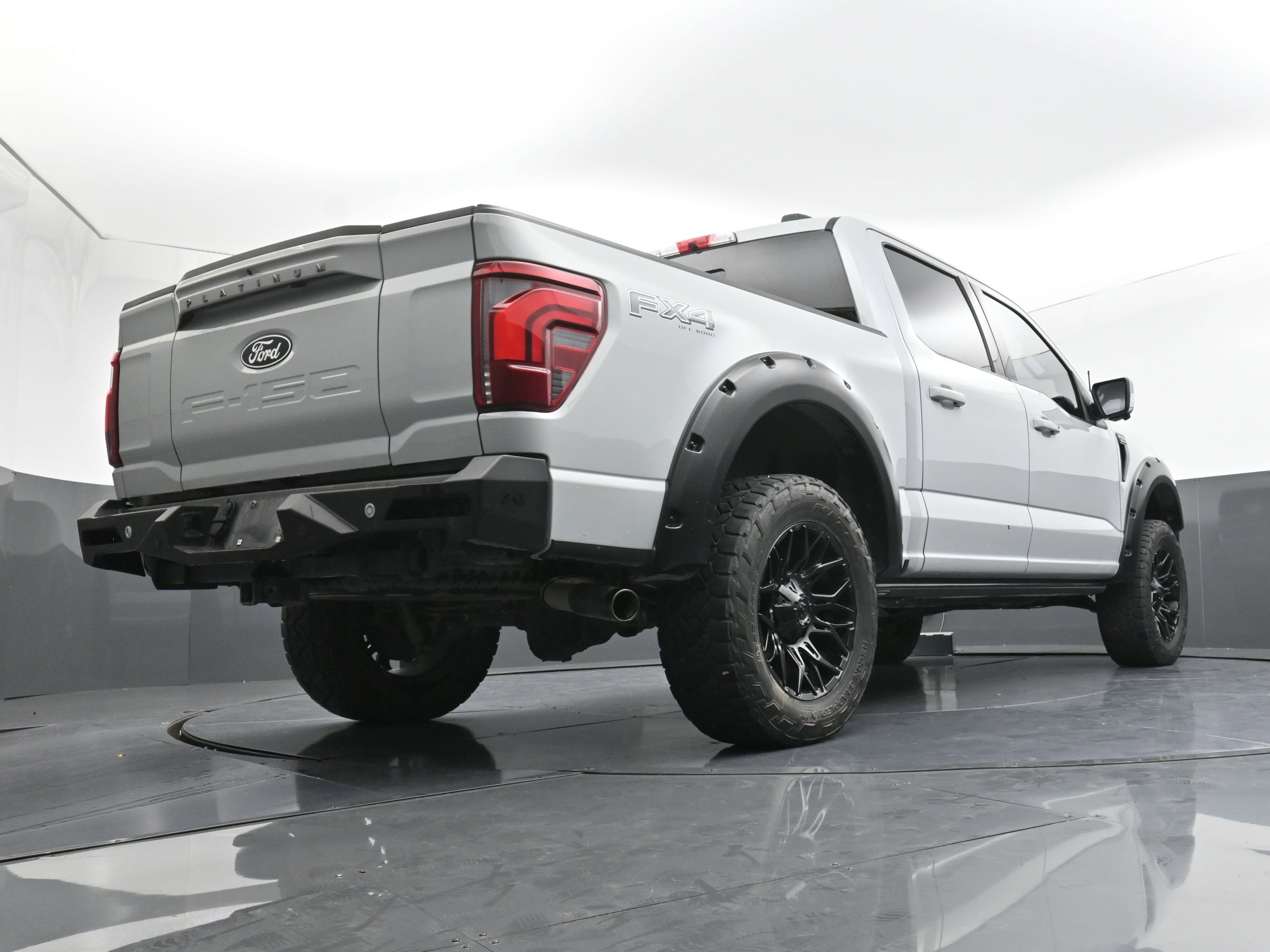 Certified 2024 Ford F150 Platinum w/ Equipment Group 702A High image 31