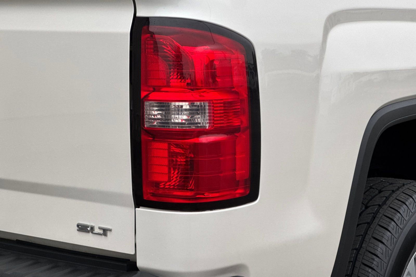 Used 2014 GMC Sierra 1500 SLT w/ SLT Crew Cab Value Package AWD/4WD image 25