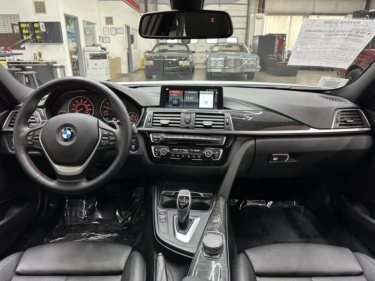 Used 2018 BMW 330i xDrive 330i xDrive AWD 4dr Sedan w/ Convenience Package image 18