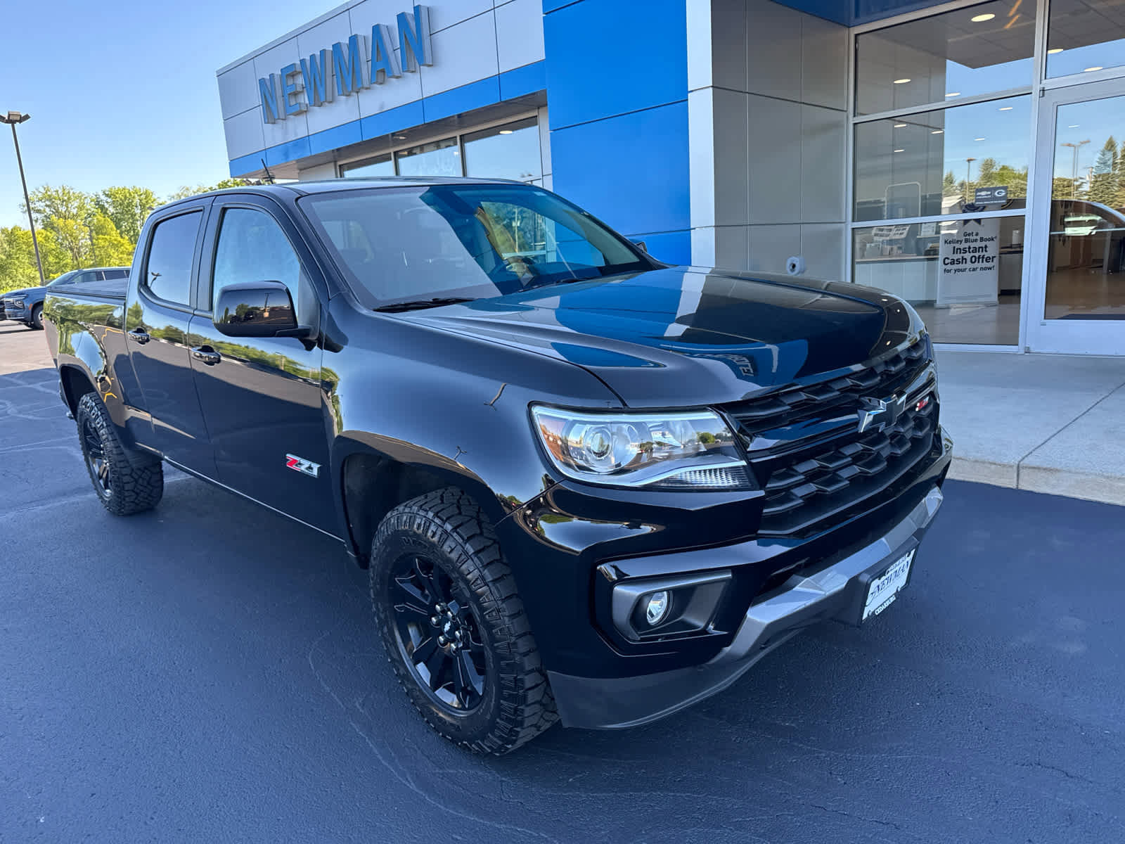 Used 2022 Chevrolet Colorado Z71 w/ Z71 Midnight Edition AWD/4WD video 1