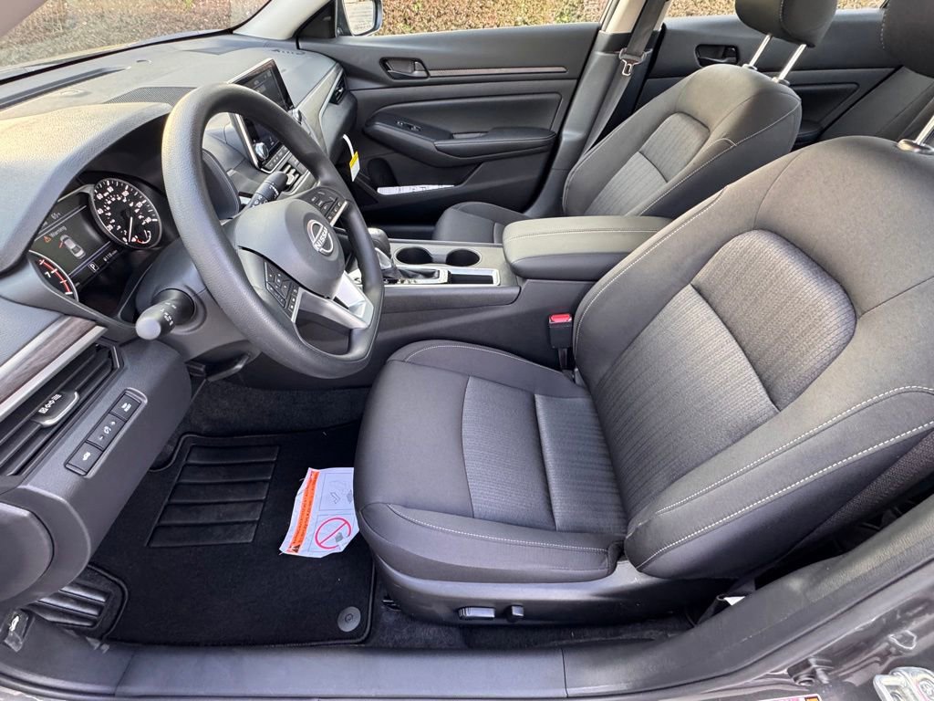 New 2026 Nissan Altima 2.5 SV FWD image 9