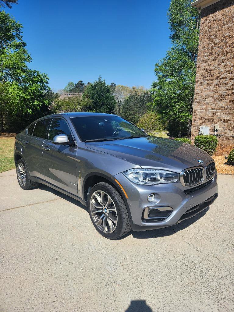 Used 2018 BMW X6 sDrive35i RWD image 2