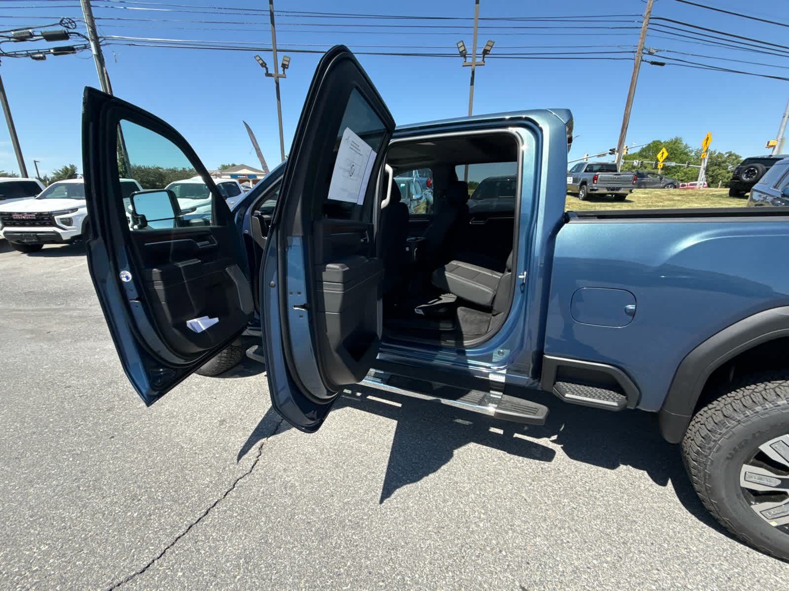New 2026 GMC Sierra 3500 Denali w/ Denali Reserve Package AWD/4WD image 26