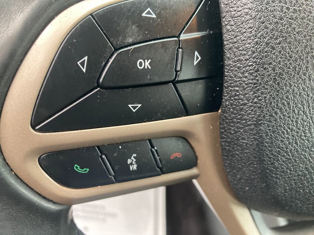 Used 2017 Jeep Cherokee Latitude image 38