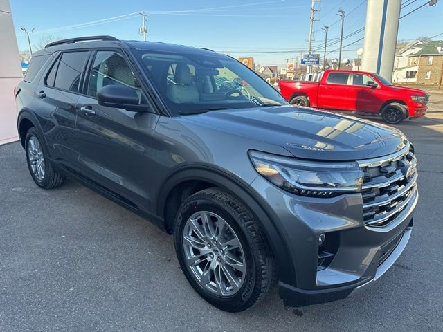 New 2026 Ford Explorer Active w/ Active Comfort Package AWD/4WD image 4