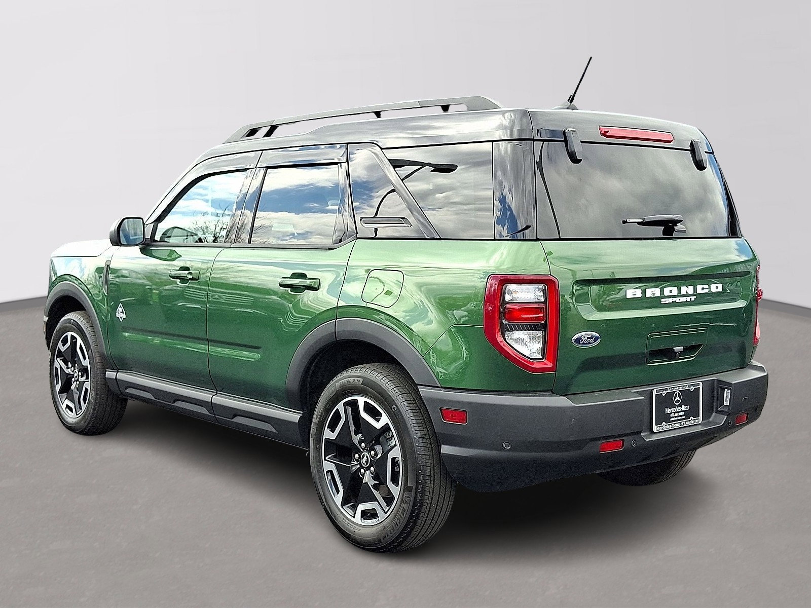 Used 2024 Ford Bronco Sport Outer Banks w/ Tech Package image 6