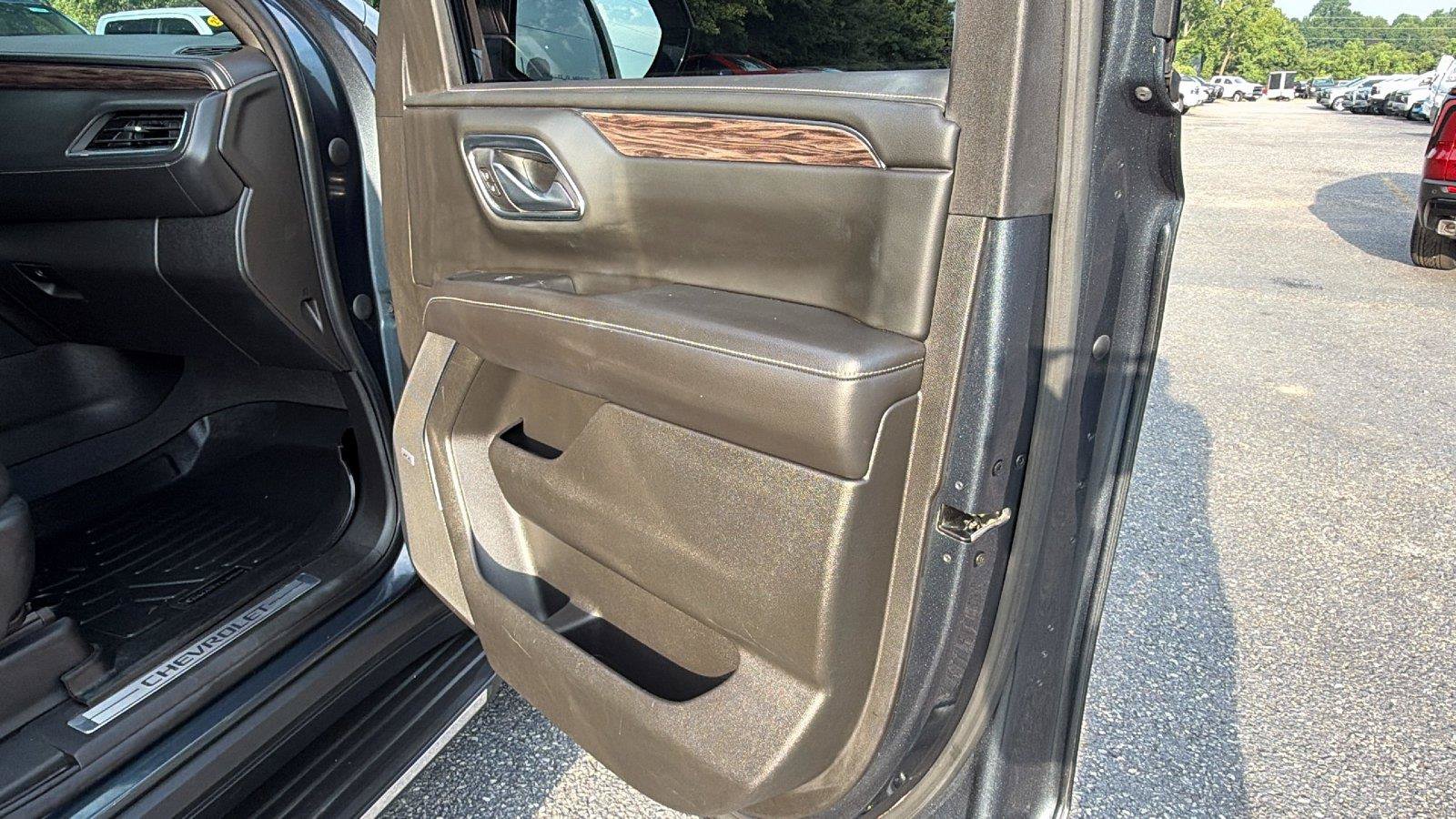 Used 2021 Chevrolet Tahoe LT RWD image 17