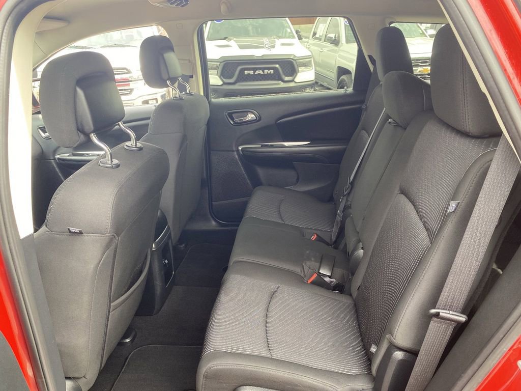 Used 2015 Dodge Journey SXT w/ Flexible Seating Group FWD image 16