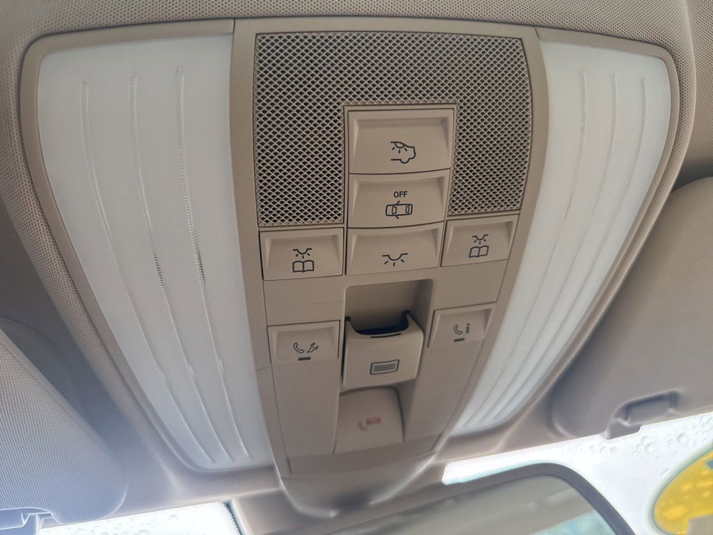 Used 2015 Mercedes-Benz E 350 4MATIC Sedan image 41