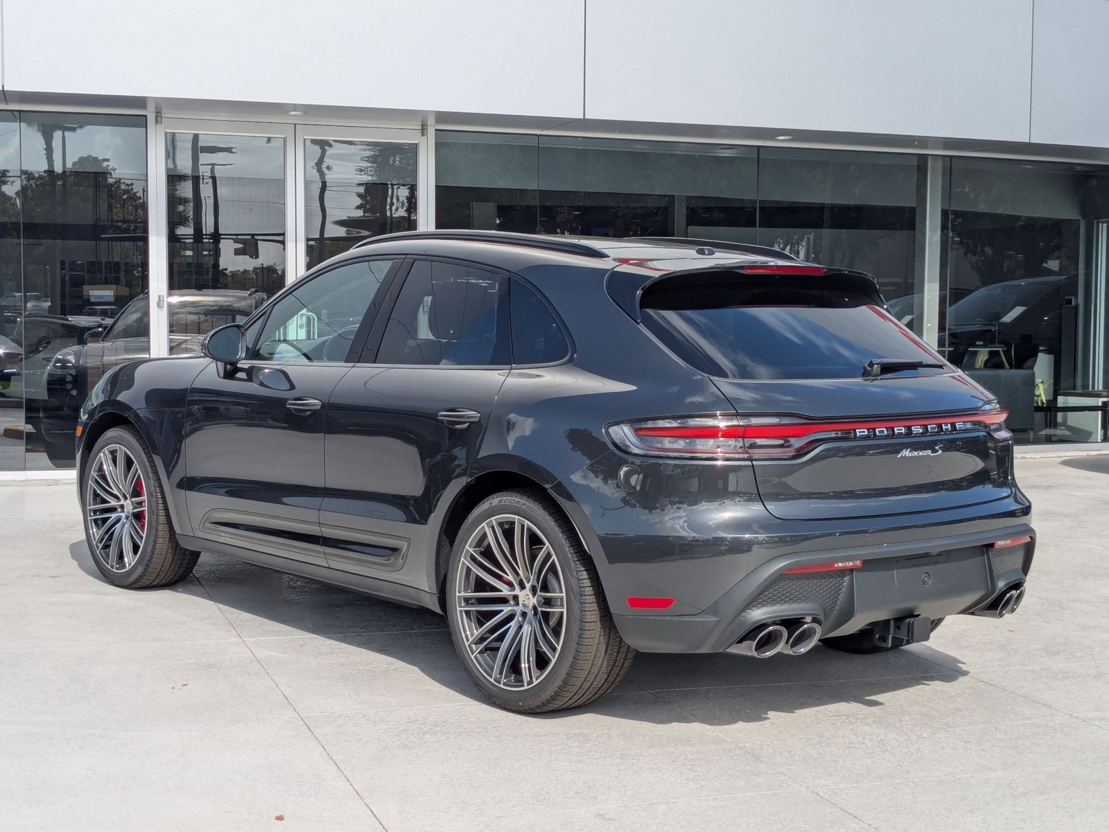 New 2025 Porsche Macan S image 3