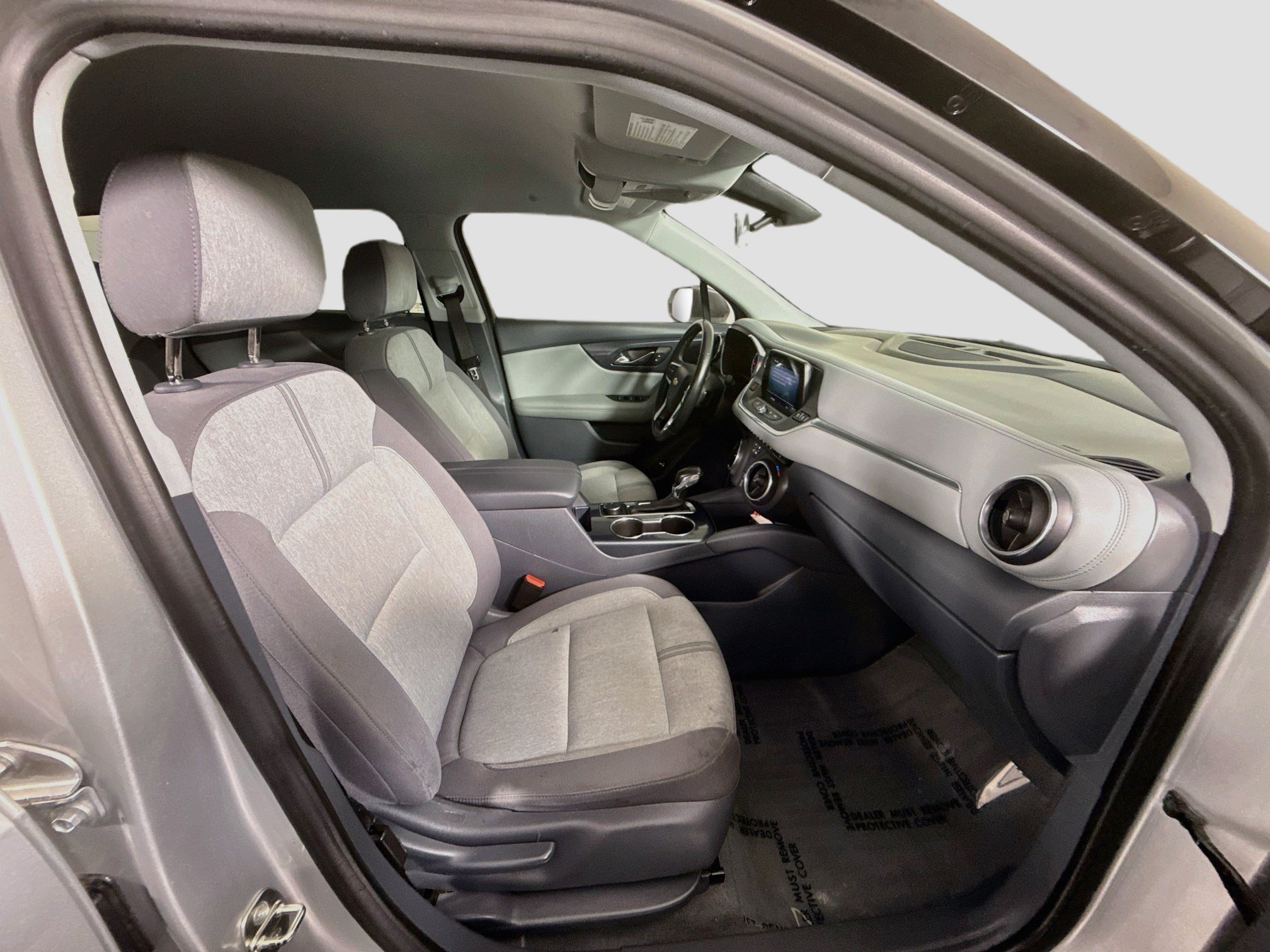 Used 2019 Chevrolet Blazer LT FWD image 29