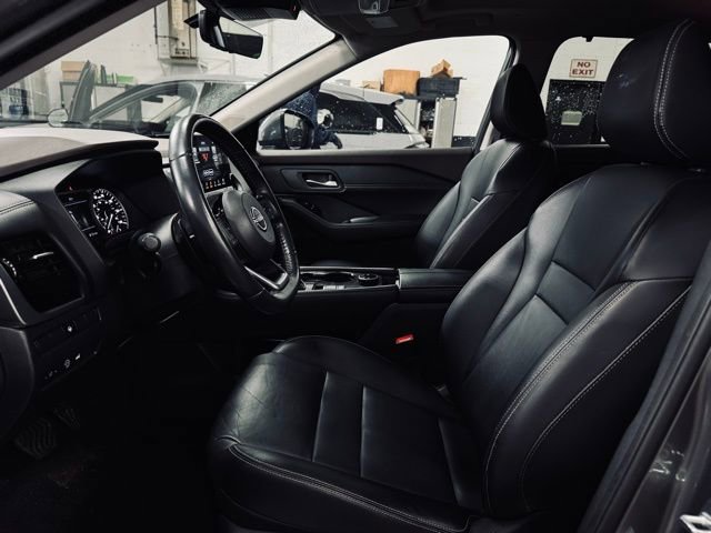 Used 2023 Nissan Rogue SL w/ SL Premium Package image 17