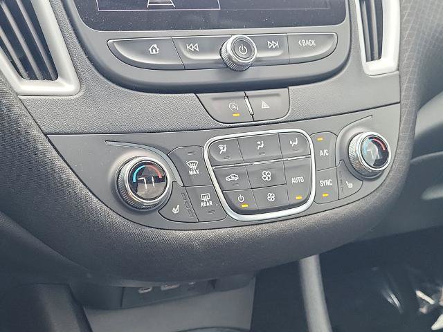 Used 2023 Chevrolet Malibu LT FWD image 30