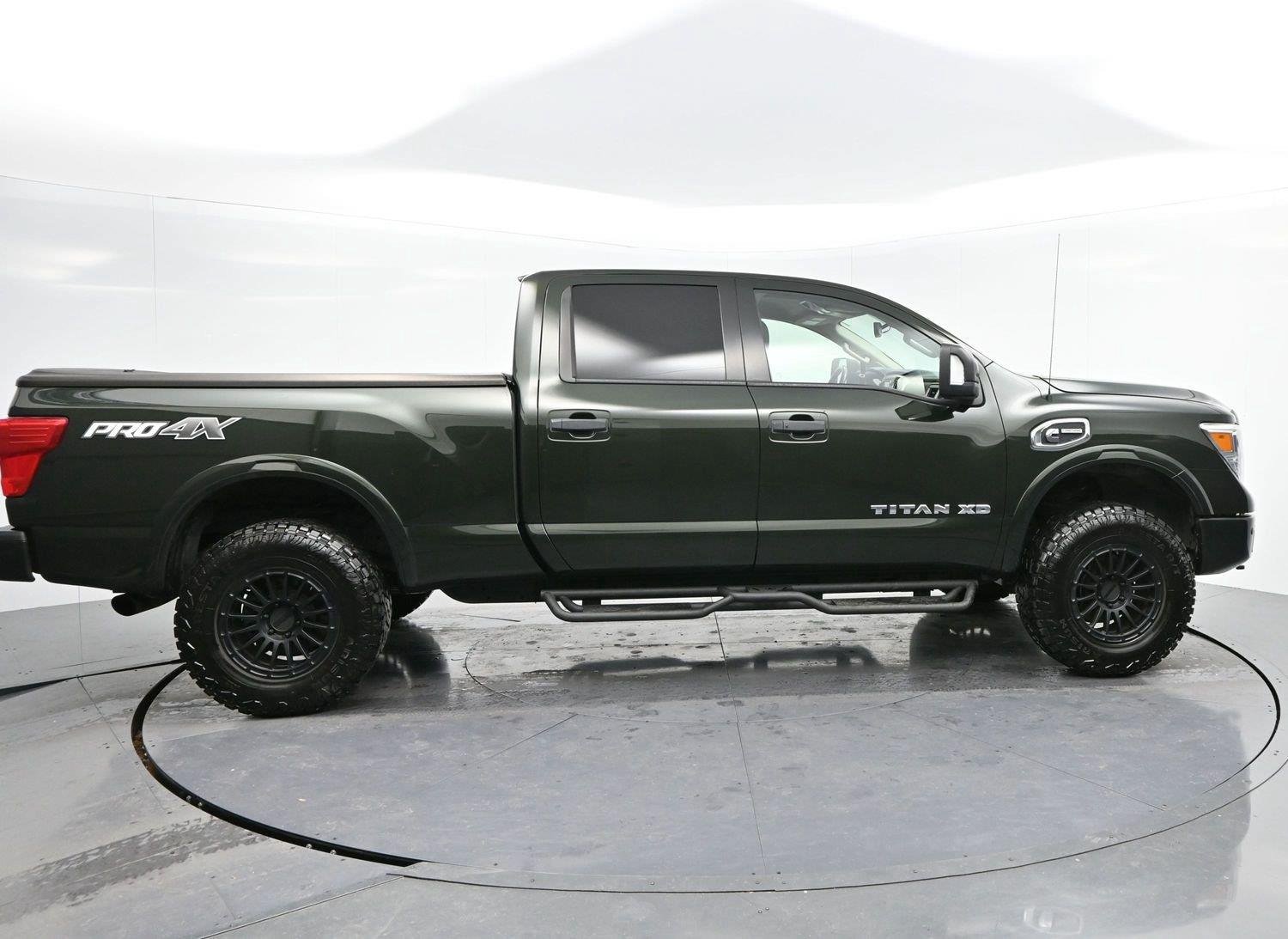 Used 2019 Nissan Titan PRO-4X w/ Pro-4x Convenience Package AWD/4WD image 8