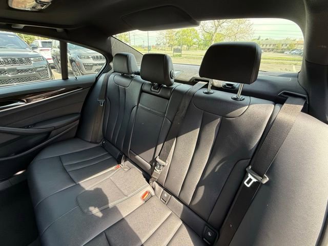 Used 2018 BMW 530i xDrive AWD/4WD image 24