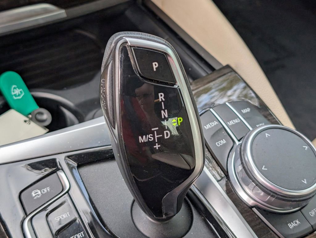 Used 2019 BMW 530i xDrive w/ Convenience Package image 30
