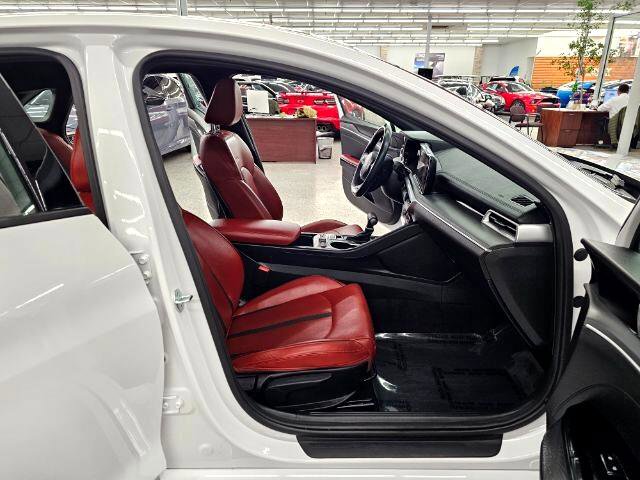 Used 2023 Kia K5 GT-Line image 31