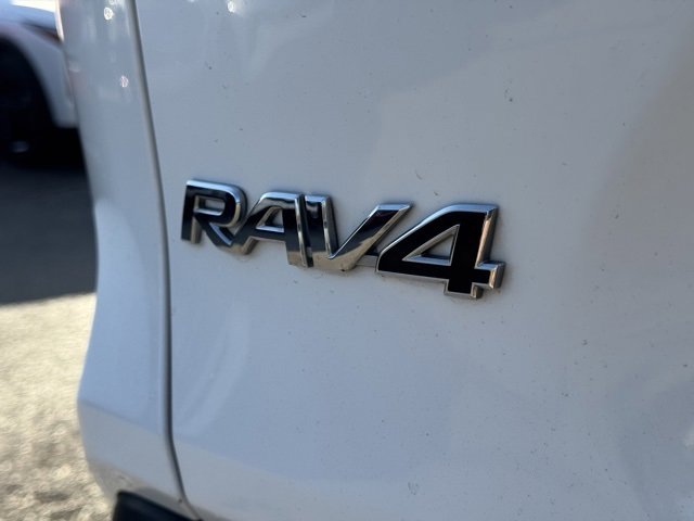 Used 2024 Toyota RAV4 LE image 8