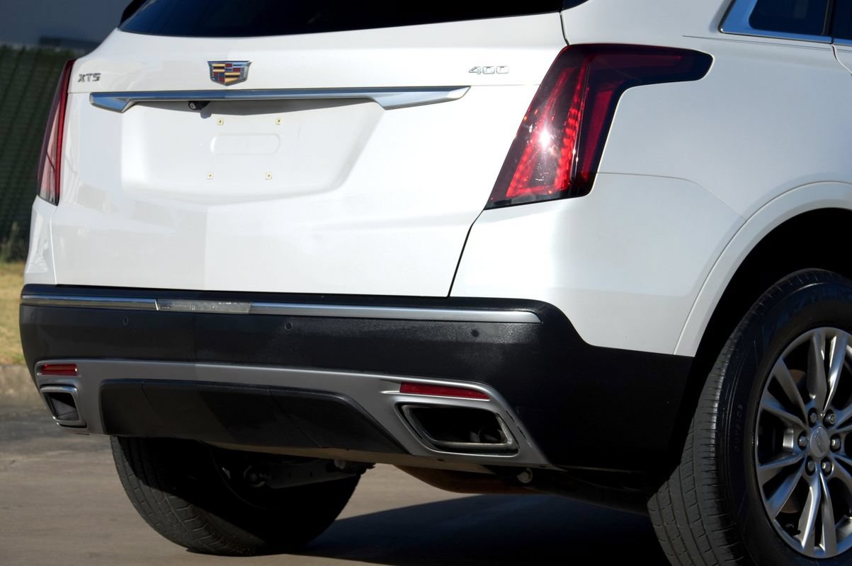 Used 2021 Cadillac XT5 Premium Luxury w/ LPO, Floor Liner Package FWD image 35
