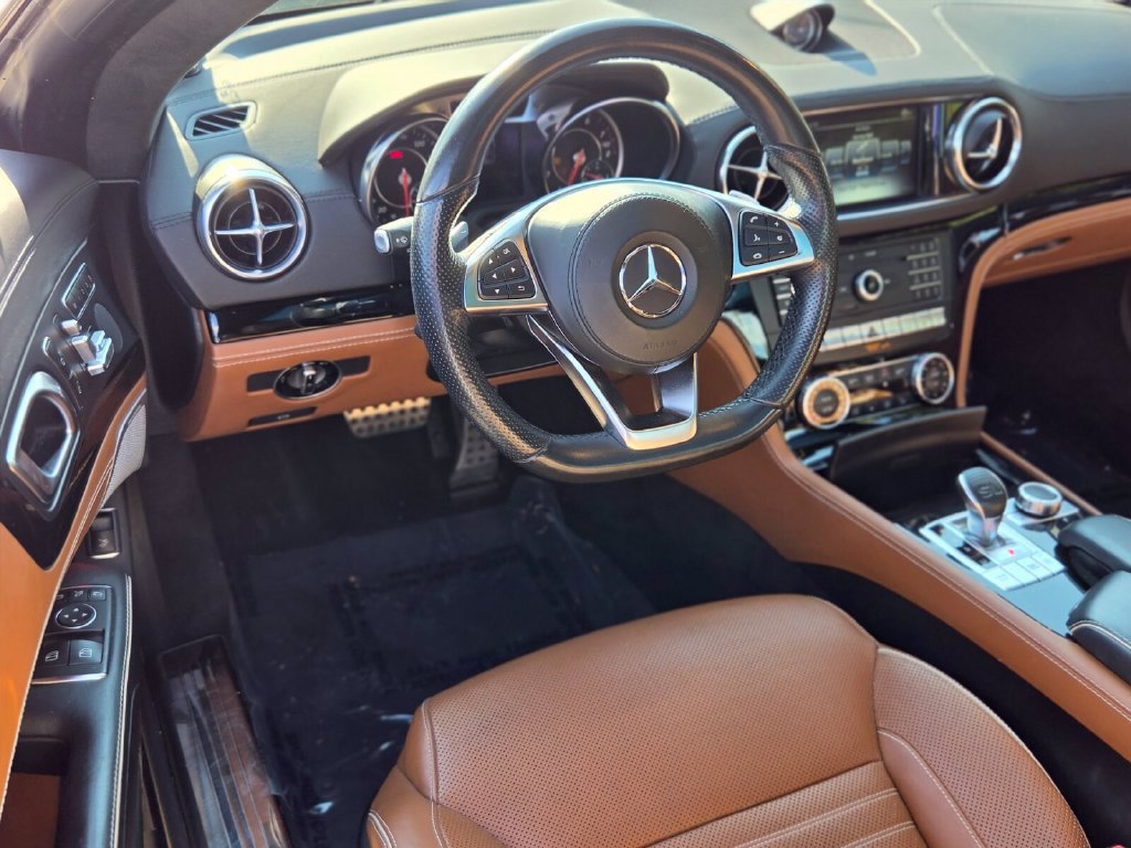 Used 2018 Mercedes-Benz SL 550 image 12
