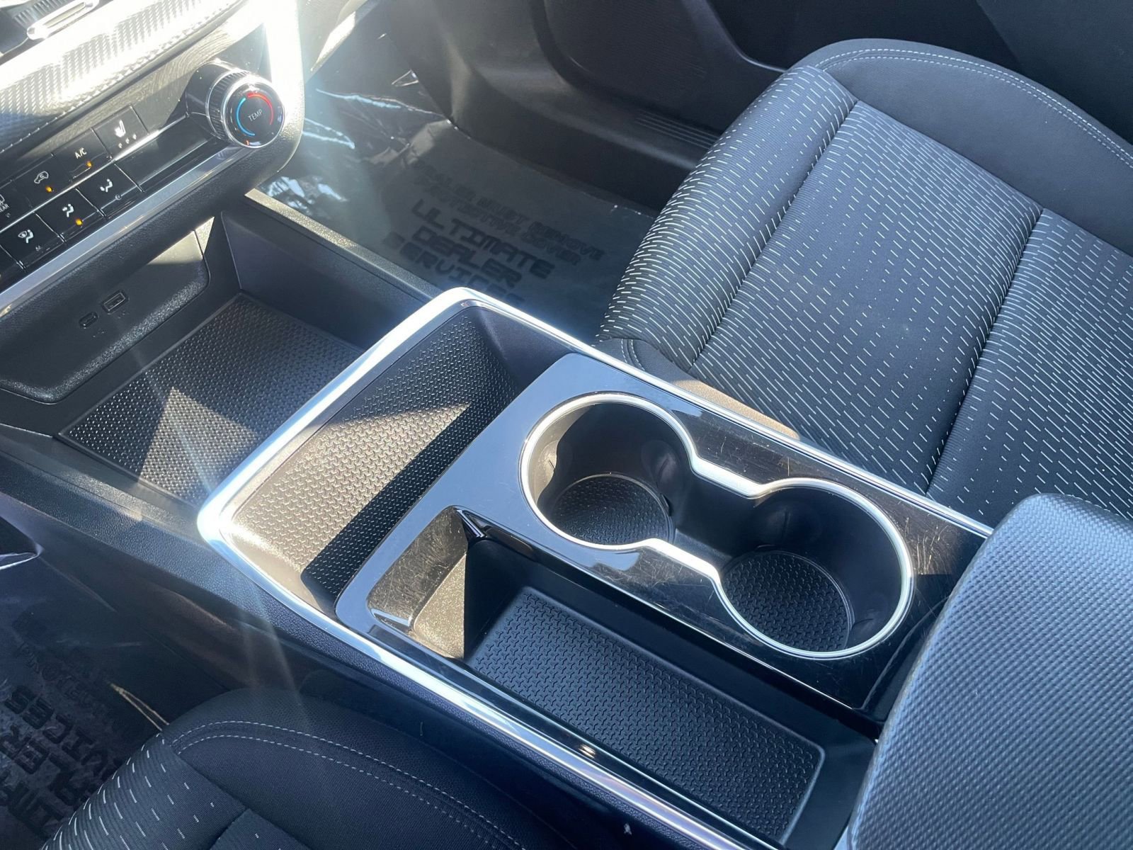 Used 2025 Chevrolet Equinox LT image 41