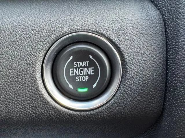 New 2026 GMC Acadia Denali w/ Super Cruise Package FWD image 28