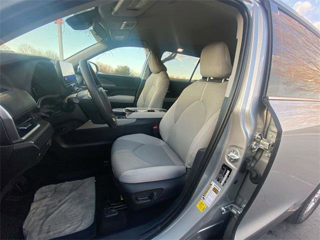Certified 2025 Toyota Grand Highlander AWD Hybrid image 11