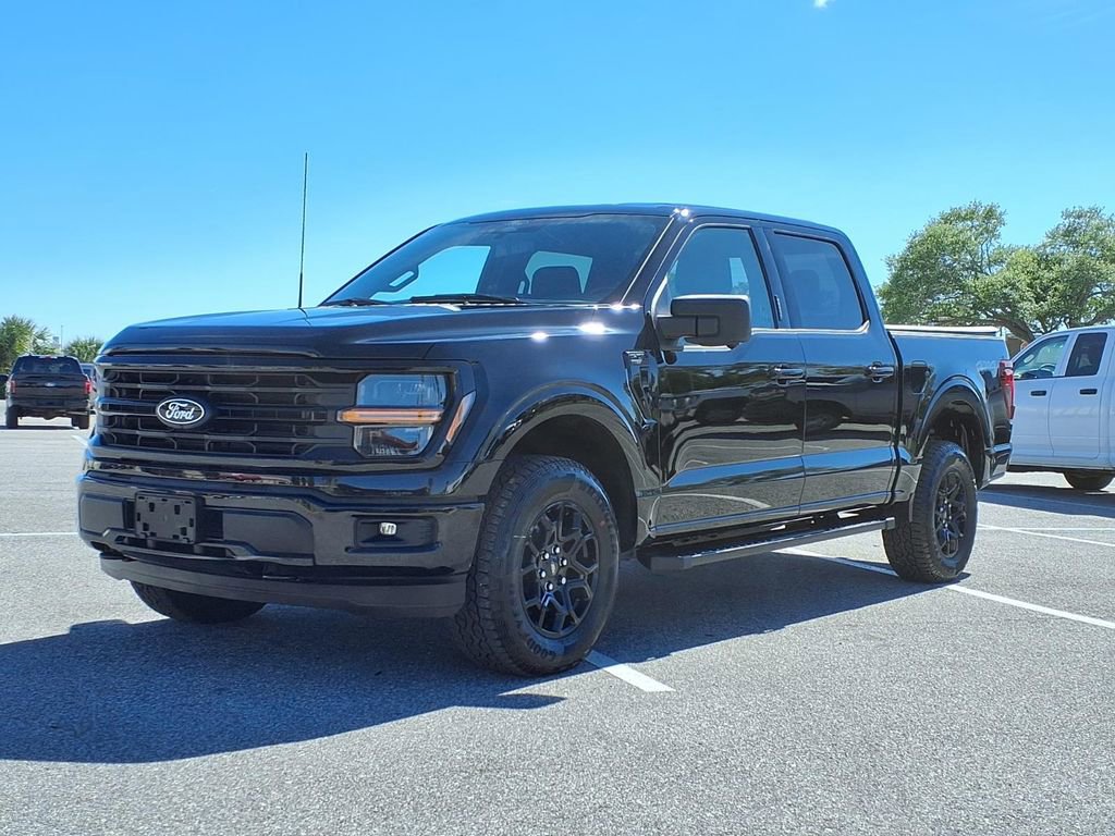Used 2024 Ford F150 XLT w/ XLT Black Appearance Package AWD/4WD image 3