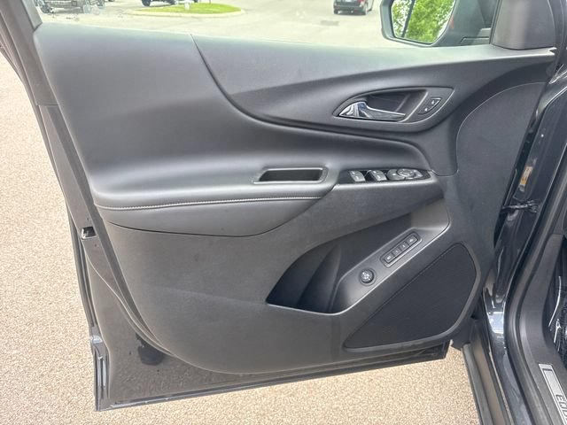Used 2022 Chevrolet Equinox Premier w/ LPO, Cargo Package FWD image 9