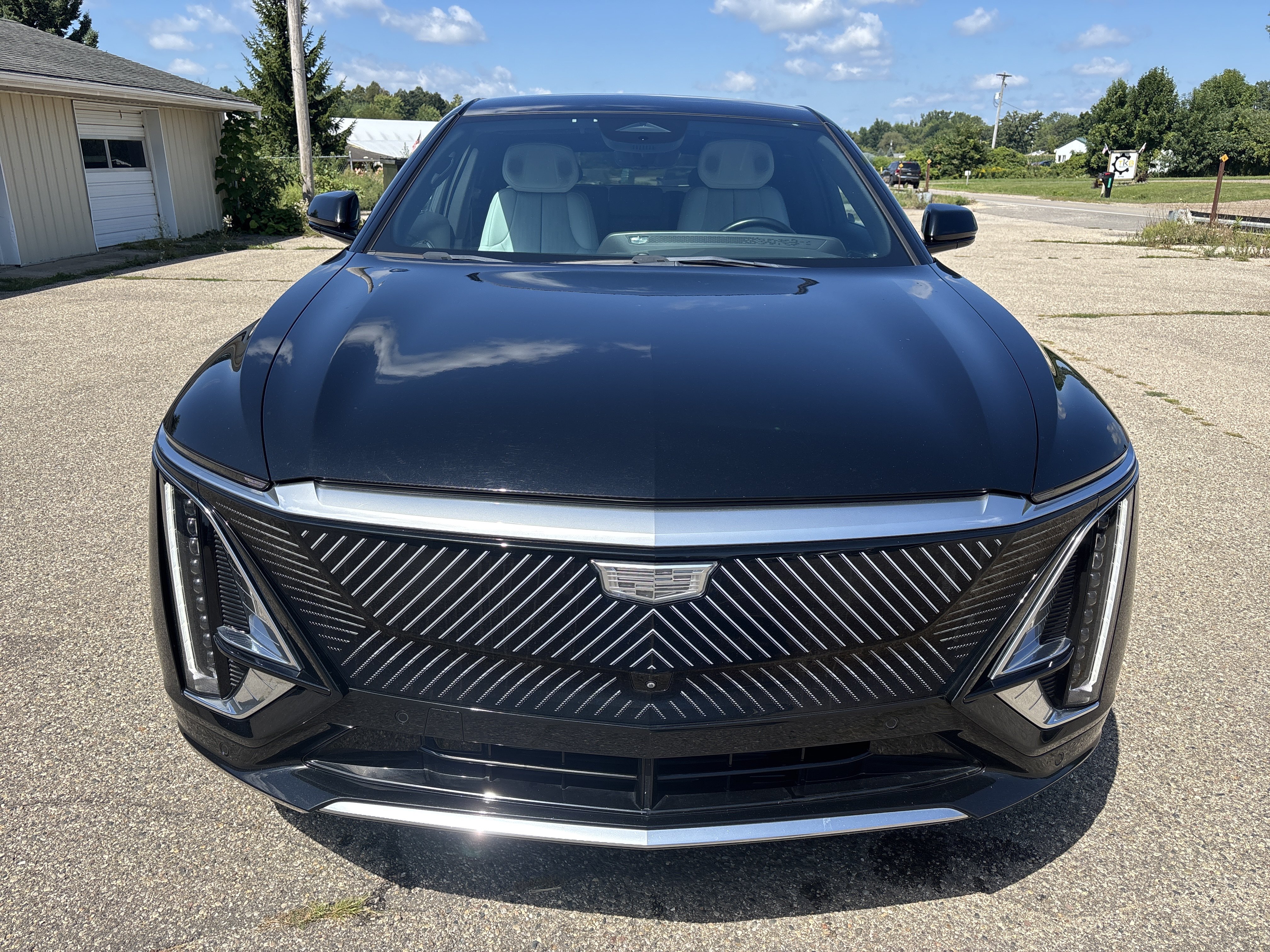 Used 2023 Cadillac Lyriq 2WD image 9