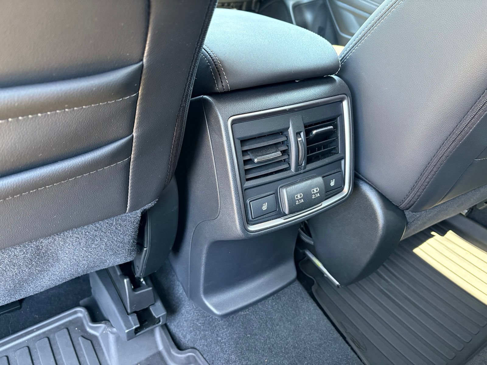 Certified 2024 Subaru Forester Touring AWD/4WD image 32