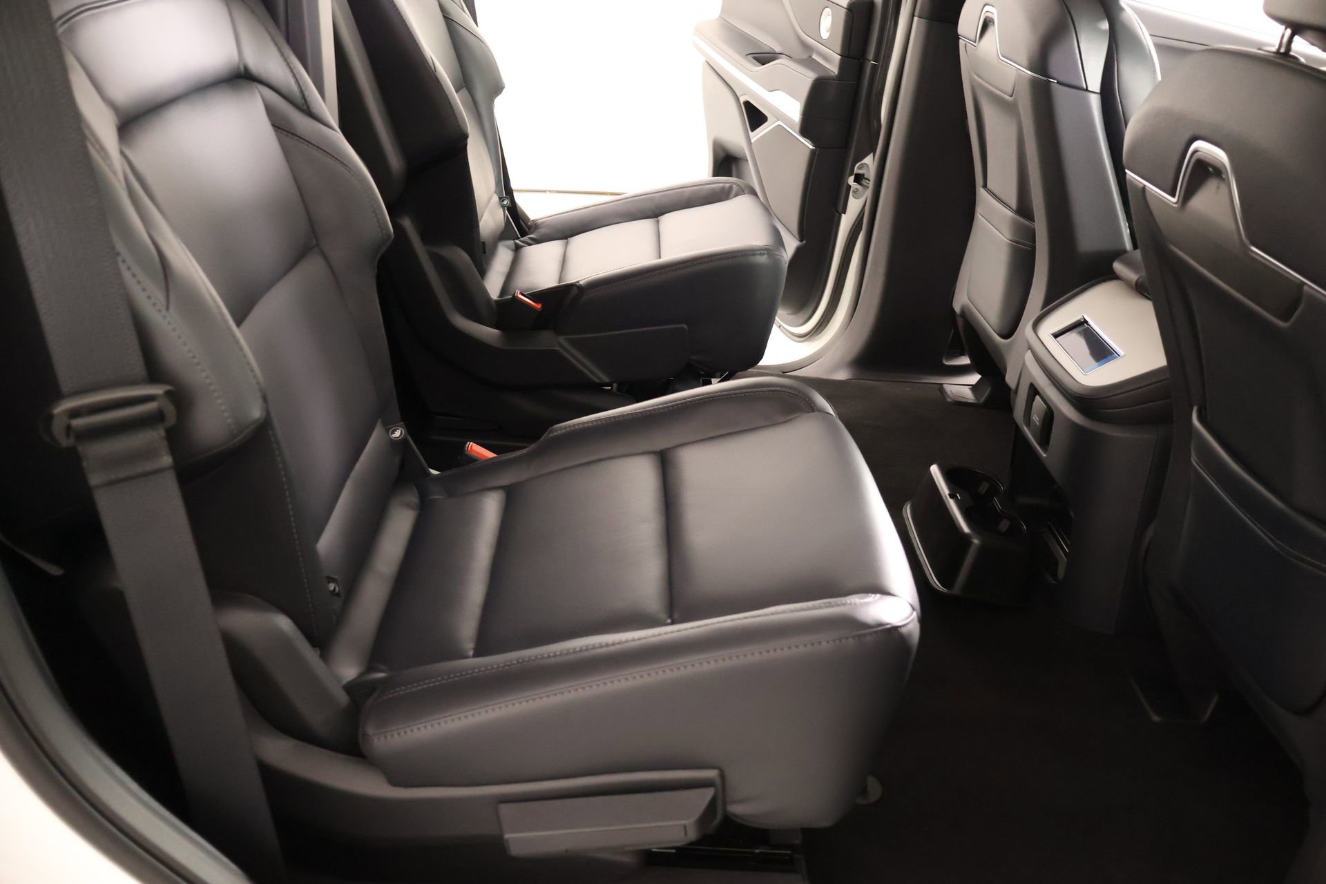 New 2026 Lincoln Navigator Reserve w/ Jet Appearance Package image 15