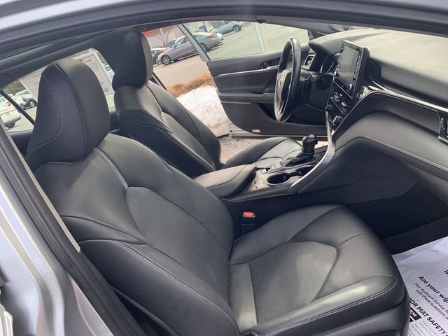 Used 2023 Toyota Camry XSE w/ Navigation Package image 14