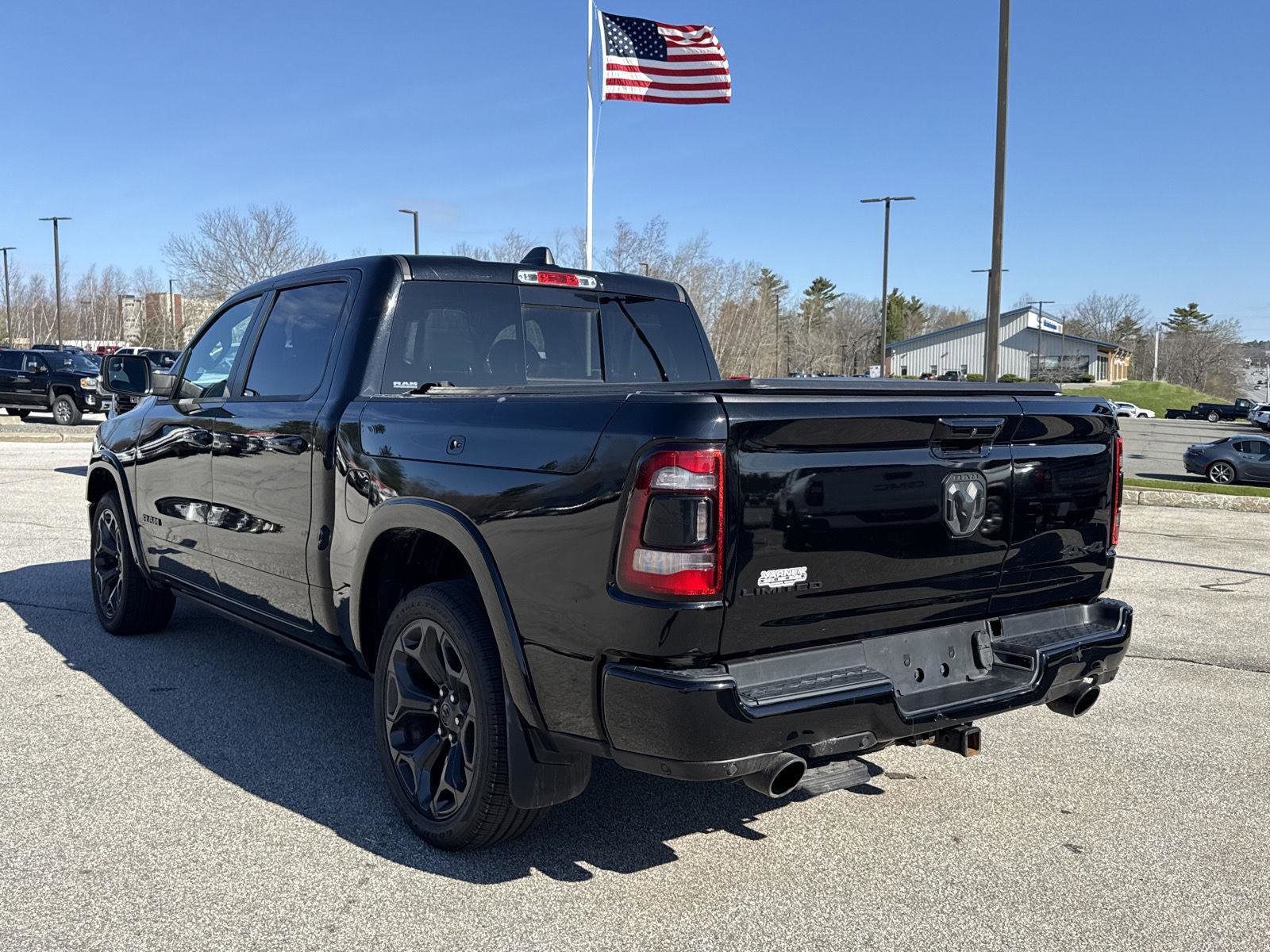 Used 2020 RAM 1500 Limited w/ Black Appearance Package AWD/4WD image 11