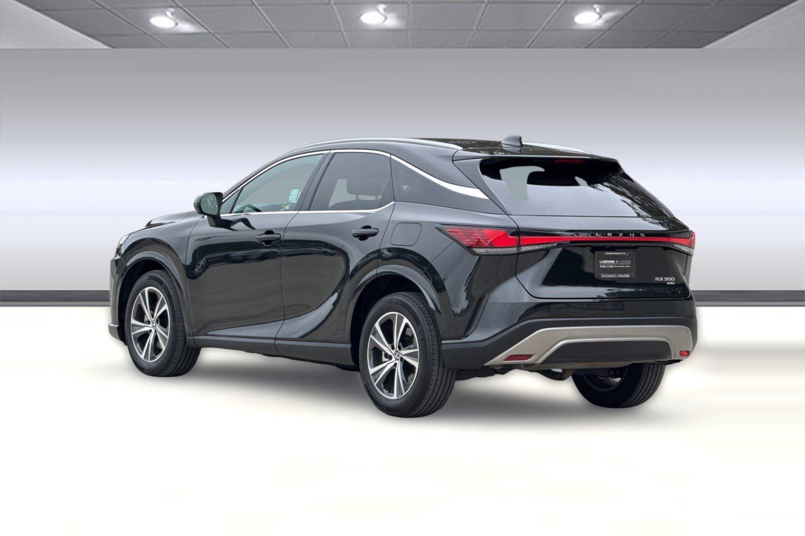 Certified 2024 Lexus RX 350 Premium w/ Convenience Package AWD/4WD image 3