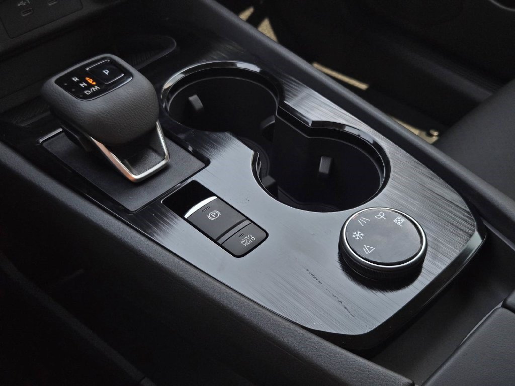 New 2026 Nissan Rogue Dark Armor AWD/4WD image 25