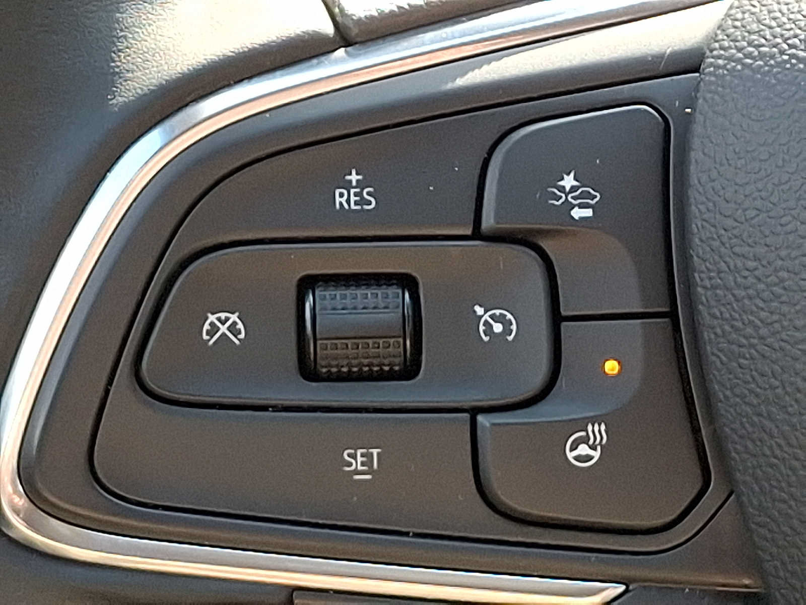 Used 2024 Buick Encore GX Avenir w/ Avenir Convenience Package AWD/4WD image 21
