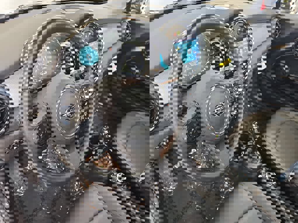 Certified 2023 MINI Cooper 2-Door Hardtop image 15