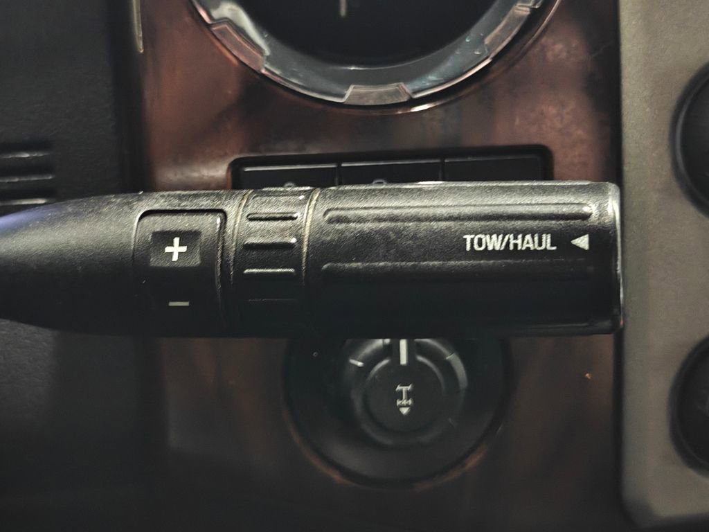 Used 2015 Ford F250 Lariat w/ Chrome Package image 48