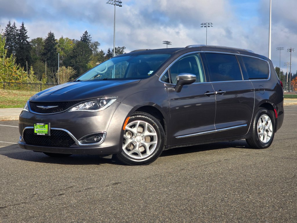 Used 2020 Chrysler Pacifica Limited FWD 360° Tour