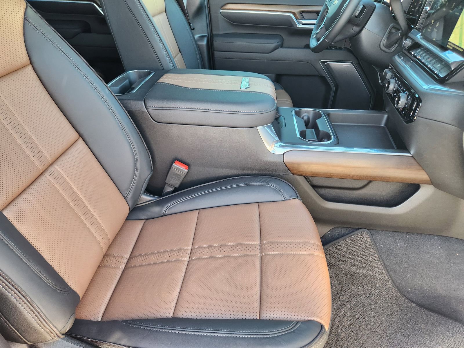 New 2026 Chevrolet Silverado 3500 High Country w/ Technology Package image 14