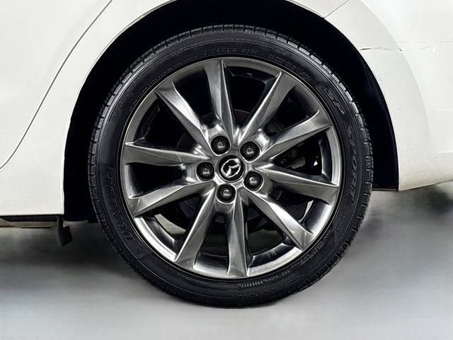 Used 2018 MAZDA MAZDA3 Touring FWD image 31