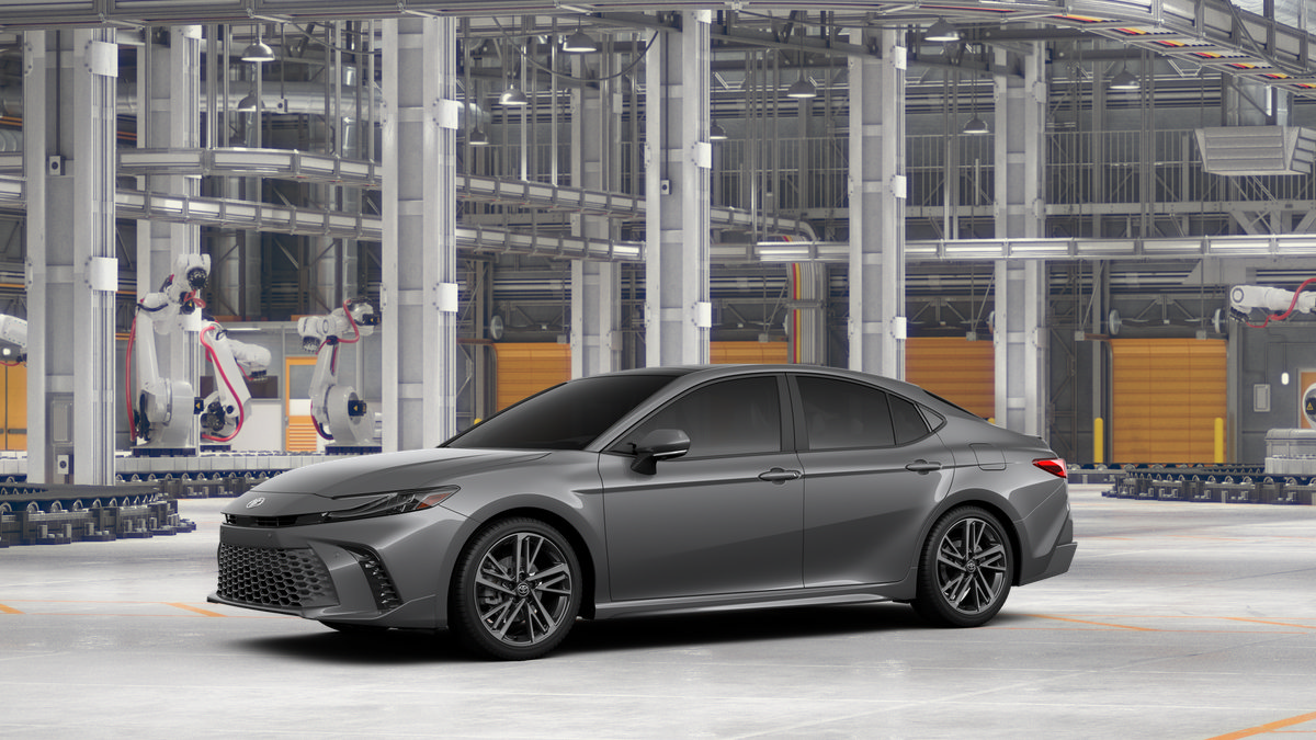New 2026 Toyota Camry Hybrid AWD/4WD image 2