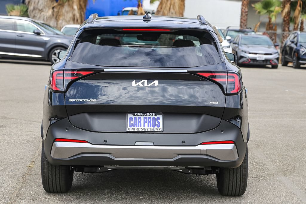 Certified 2026 Kia Sportage EX w/ EX Panoramic Sunroof Package AWD/4WD image 7