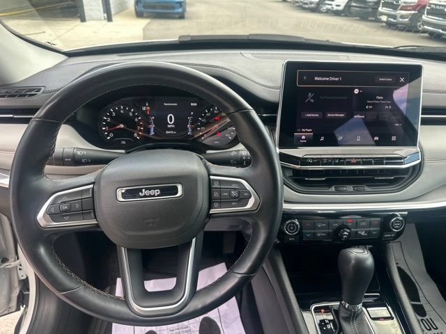 Used 2022 Jeep Compass Limited w/ Sun and Sound Group AWD/4WD image 13