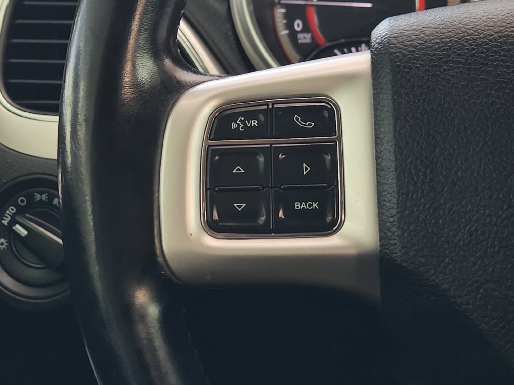 Used 2020 Dodge Journey SE w/ SE Popular Equipment Group FWD image 28