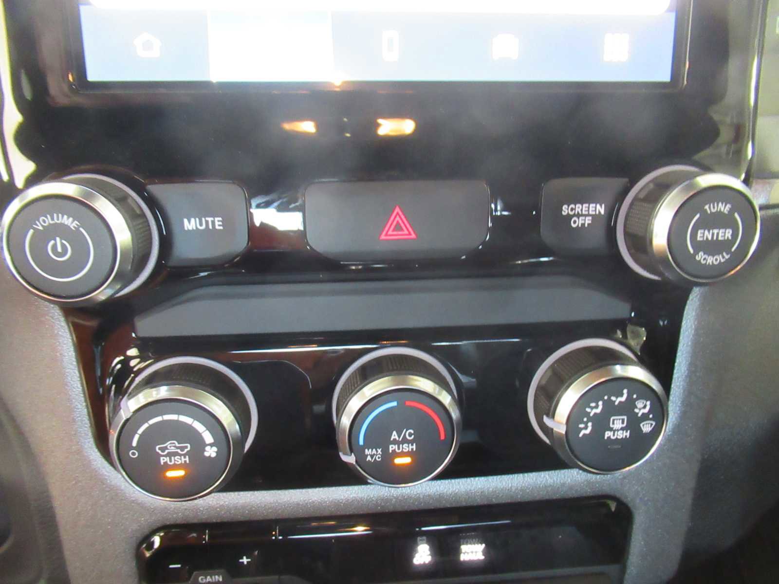 New 2026 RAM 2500 Tradesman w/ Chrome Appearance Group image 35